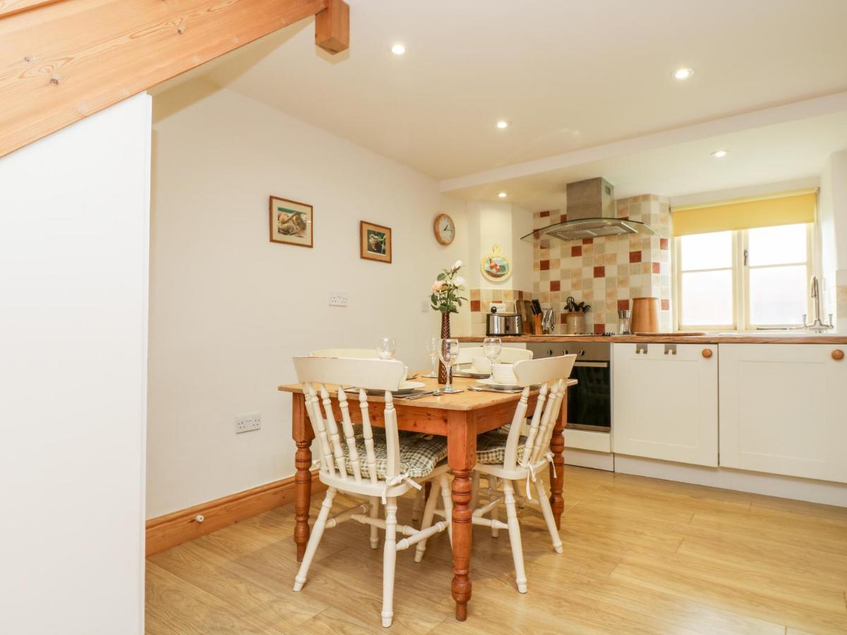 Apple Cottage Crediton Luaran gambar